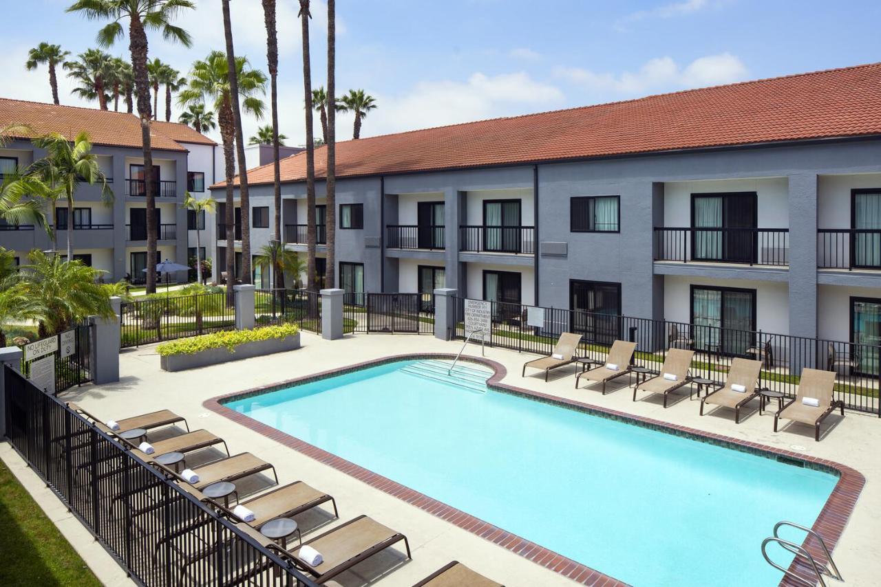 Courtyard By Marriott Los Angeles Hacienda Heights Orange County Exterior foto